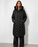 Pikowana czarna kurtka zimowa oversize