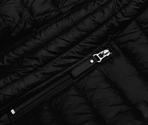 Lekka czarna kurtka z kapturem