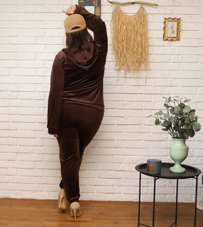 Zestaw plus size bluza + spodnie dresowe welur mokka