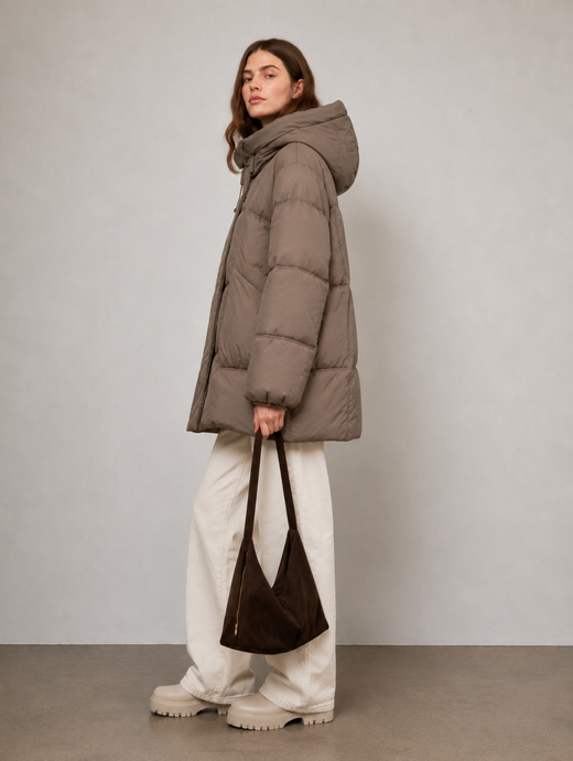 Puchowa jasnobrązowa kurtka damska oversize typu puffer