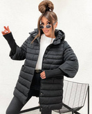 Pikowana czarna kurtka z długimi ściągaczami