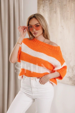 Sweter w biało-pomarańczowe paski