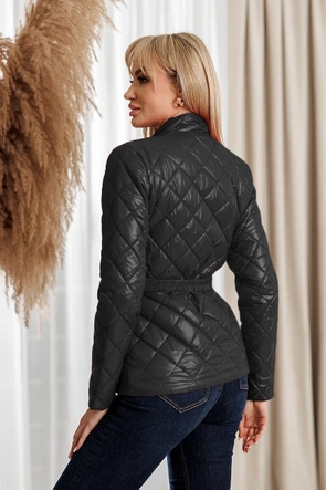 Taliowana kurtka z paskiem czarna