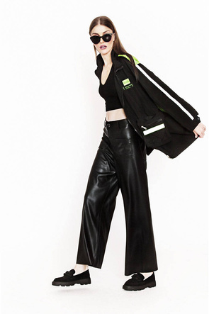 Damska kurtka wiatrówka czarno/zielona (ag3-010)