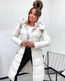 Taliowana zimowa kurtka z kapturem ecru