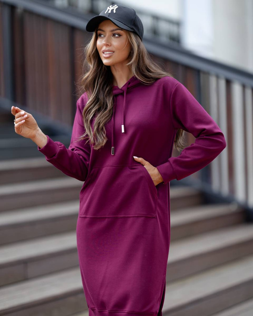 Bordowa sukienka basic przed kolano