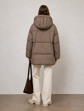 Puchowa jasnobrązowa kurtka damska oversize typu puffer