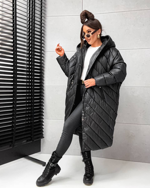 Pikowana czarna kurtka zimowa oversize