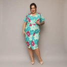 Sukienka plus size z kopertowym dekoltem zielony-fuksja kwiaty