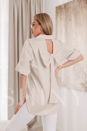 Stylowa beżowa koszula z ozdobnymi plecami