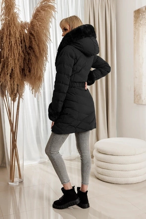 Pikowana kurtka z paskiem w talii czarna