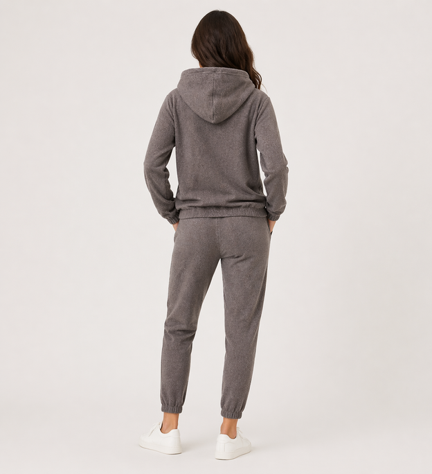 Brązowy komplet dresowy damski – bluza z kapturem + spodnie 7/8
