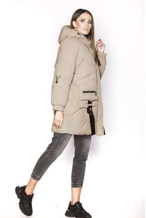 Puchowa kurtka damska z ozdobnymi taśmami camel (AG2-J85)