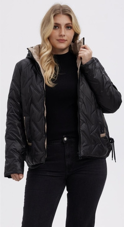 Czarna pikowana kurtka ze ściąganymi bokami