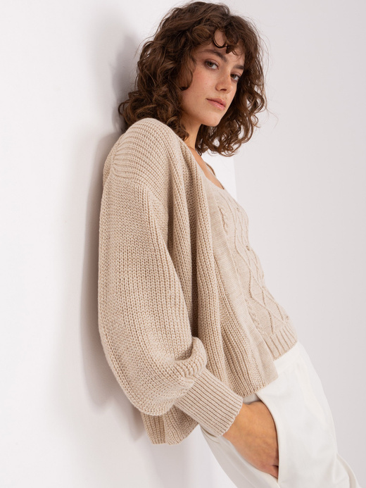 Dzianinowy beżowy komplet dwuczęściowy top i sweter