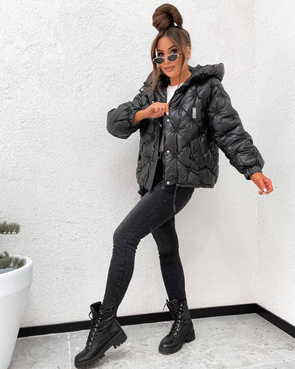 Luźna czarna kurtka z obniżonymi ramionami