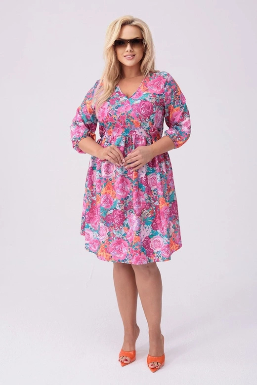 Sukienka plus size w kwiaty fuksja