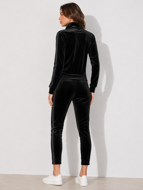 Czarny dres welurowy damski – bluza na suwak ze stójką + legginsy 7/8 z lampasami