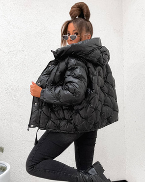 Luźna czarna kurtka z obniżonymi ramionami