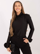 Elegancka czarna bluzka z golfem