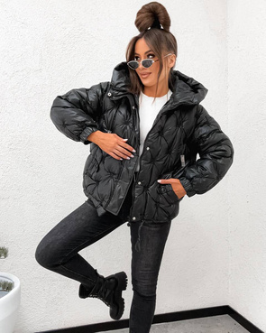 Luźna czarna kurtka z obniżonymi ramionami