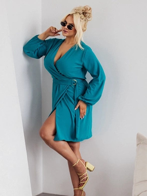 Morska sukienka plus size z paskiem