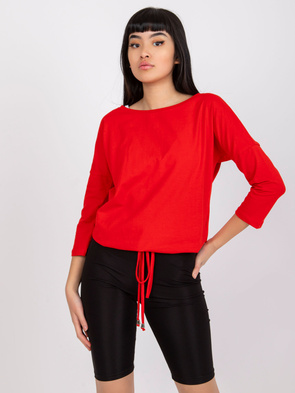 Uniwersalna czerwona bluzka z rękawem 3/4